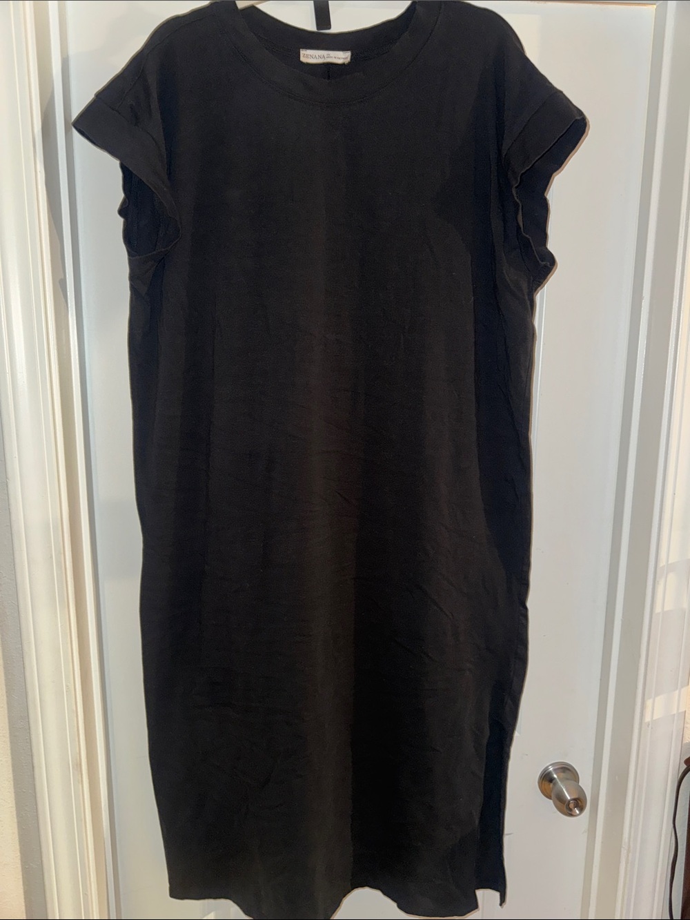 ZENANA Black Sleeveless Midi Shift Dress